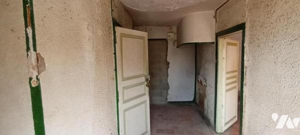 Immeuble de 3 plateaux à rénover