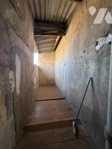 Grand immeuble de rapport avec cours, terrasses et garage centre-ville