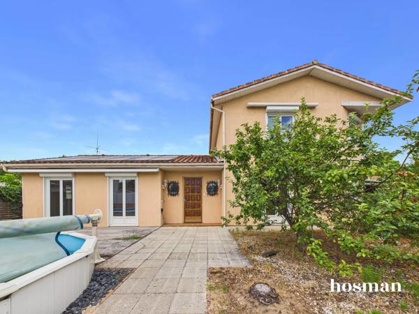 Maison 7 pièces de 205 m² avec piscine et jardin de 485 m² - Villenave-d'Ornon (33140)