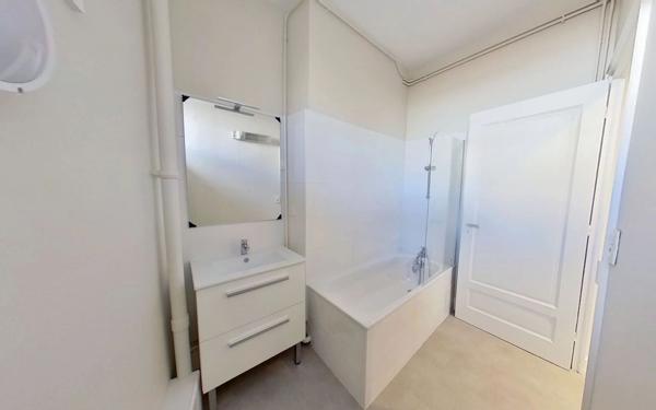 Appartement à louer    4 pièces • 98,56 m2 Lyon 6