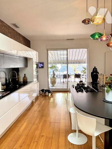 SAINT-MARTIN-D’HÈRES/secteur centre – APPARTEMENT DE PRESTIGE – DERNIER ÉTAGE – TERRASSE de 206m2