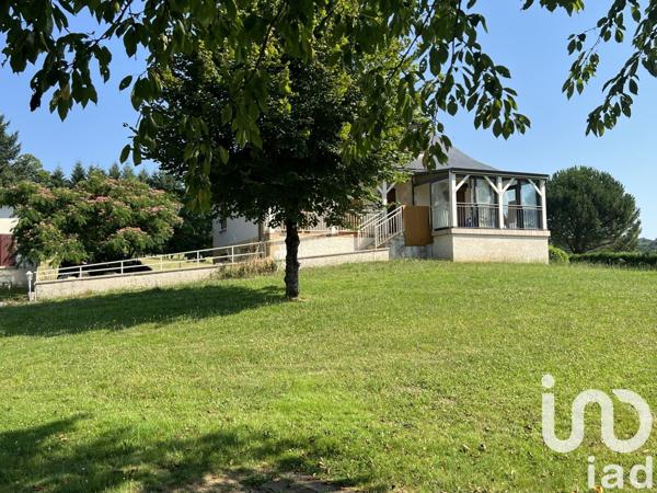 Maison traditionnelle 6 pièces de 123 m² à Lagraulière (19700)