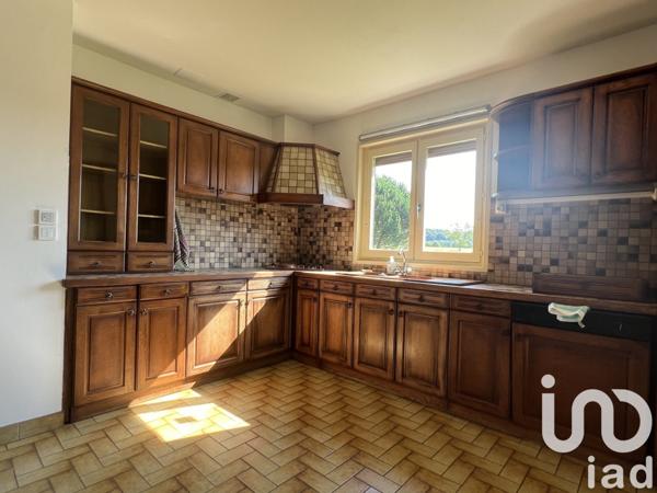 Maison traditionnelle 6 pièces de 123 m² à Lagraulière (19700)