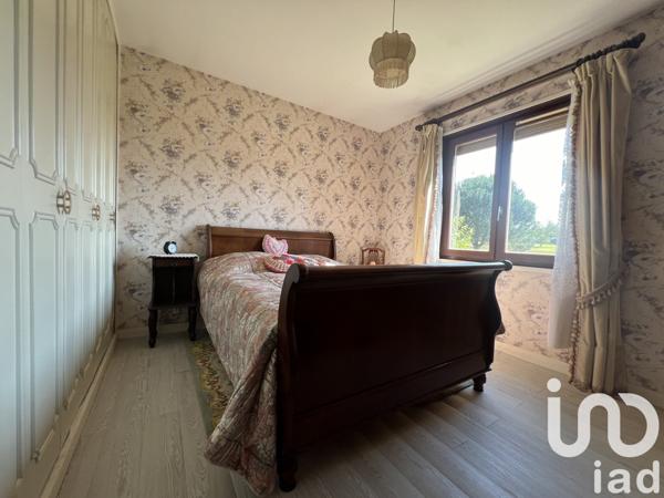 Maison traditionnelle 6 pièces de 123 m² à Lagraulière (19700)