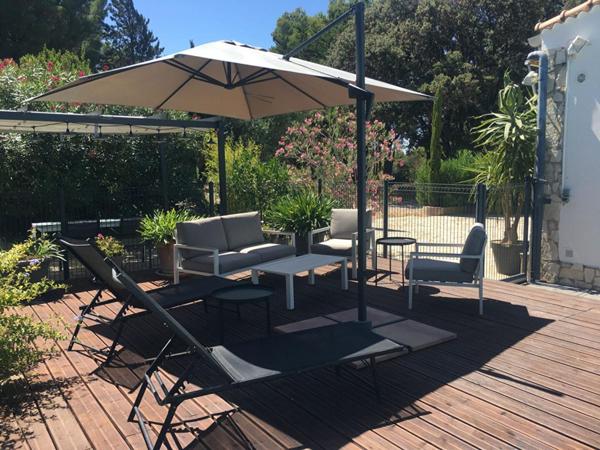 Villa Paulhan 6 pièce(s) 130 m2habitable ,230m² utile sur parcelle 12000m²