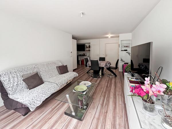 À LOUER - APPARTEMENT - VILLABE