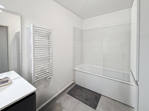 À LOUER - APPARTEMENT - VILLABE