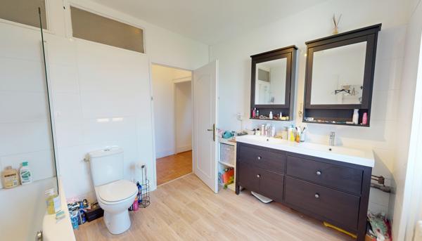 MAISON BOURGES 5 PIÈCES 130 M²