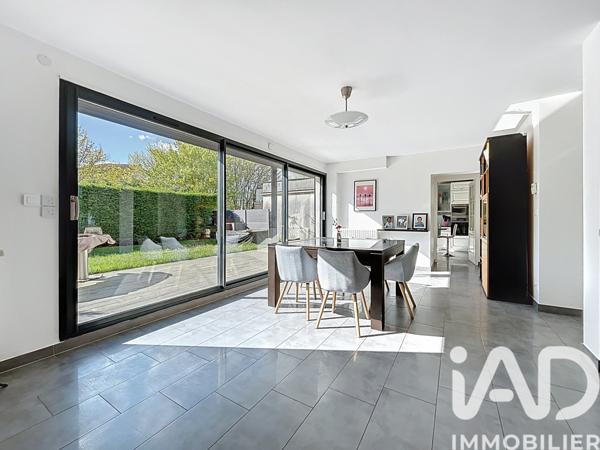Maison à vendre 5 pièces 141 m² Bussy-Saint-Georges