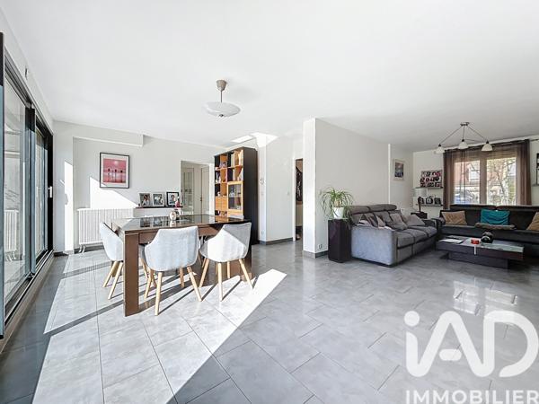 Maison à vendre 5 pièces 141 m² Bussy-Saint-Georges