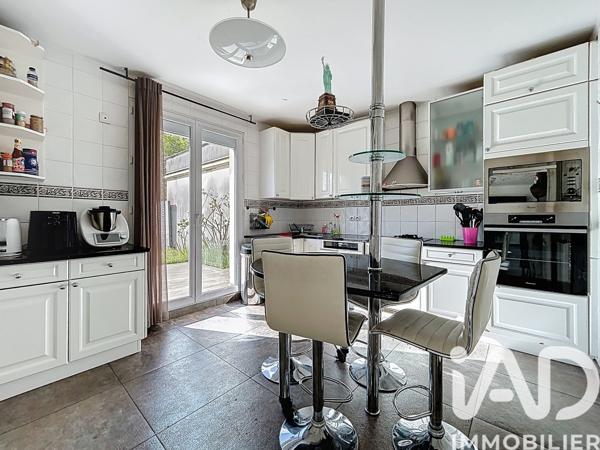 Maison à vendre 5 pièces 141 m² Bussy-Saint-Georges