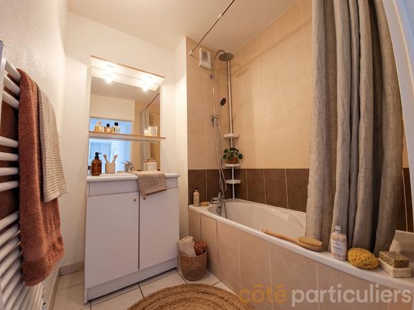 Vente
                Appartement57,77 m² - 3 Pièces -
                    LUC LA PRIMAUBE (12450)