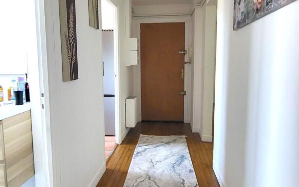 Appartement à vendre    3 pièces • 68,52 m2 Compiègne