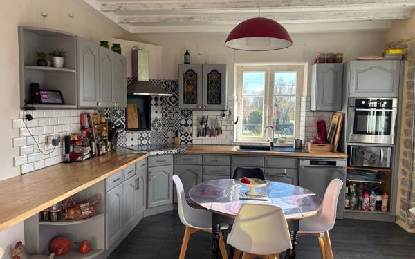 Maison à vendre    5 pièces •  Plouhinec