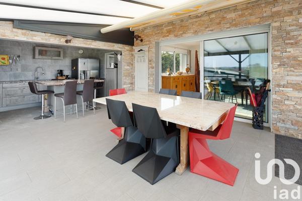 Maison 7 pièces de 210 m² à Ligné (44850)