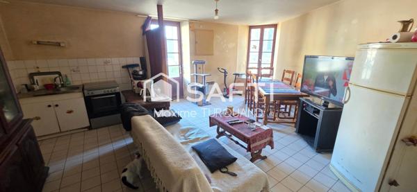Immeuble de rapport 132m², 3 logements loués.