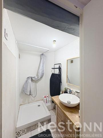 Immeuble Saint Maximin La Sainte Baume composé de deux appartements rénovés et loués.
