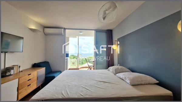 Studio meublé avec terrasse et vue mer – Tartane