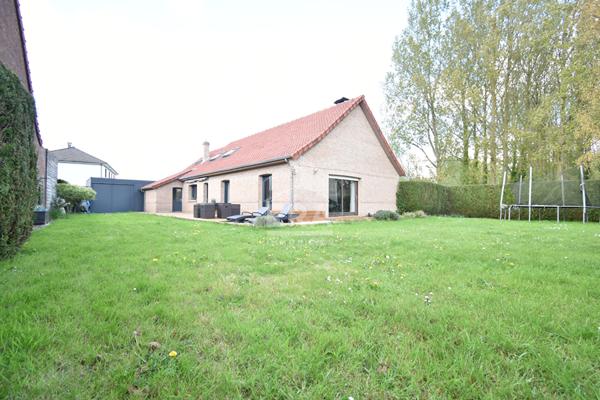 5 pièces 162 m2 - plain pied - individuelle