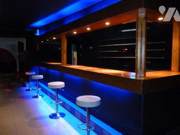 Local à usage professionnel (ancienne discothèque)