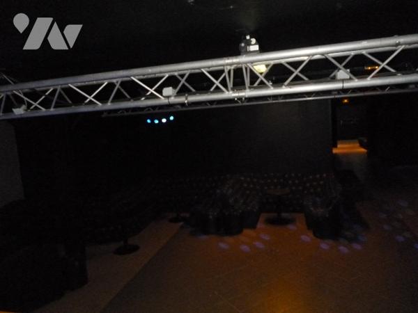 Local à usage professionnel (ancienne discothèque)