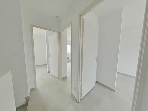 Maison à louer  4 pièces • 81,98 m2 Granges-les-Beaumont