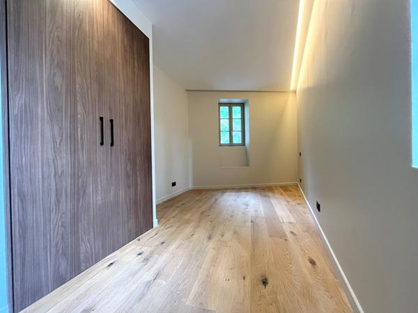 Lyon 1er. T3 - 61 m² entièrement rénové - Bords de Saône.