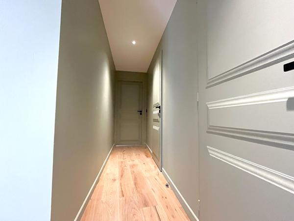 Lyon 1er. T3 - 61 m² entièrement rénové - Bords de Saône.