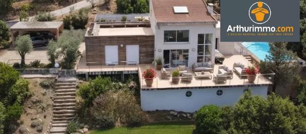 Vente                                                      Villa
                        
                     4 pièces                      139 m2                     à Belvédère-Campomoro