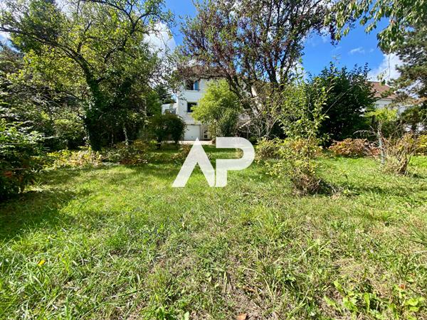 Maison Deuil La Barre 6 pièce(s) 123 m2 €540 000 ** - Référence 1420