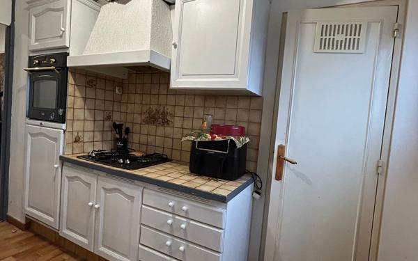 Appartement à vendre    4 pièces • 76,84 m2 Reims