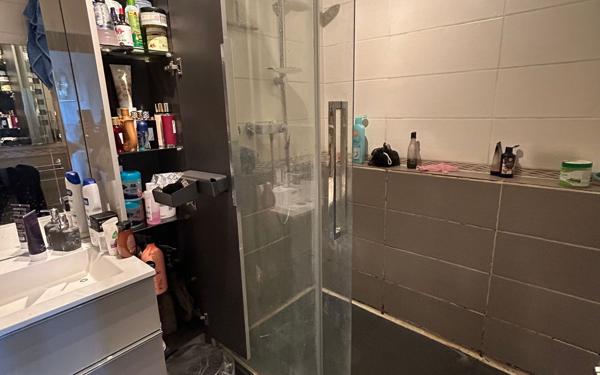 Appartement à vendre    4 pièces • 76,84 m2 Reims