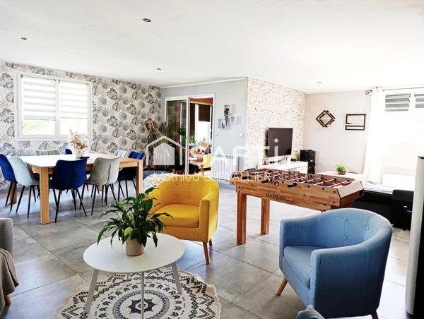 Maison familiale 168 m² avec dépendances & box à chevaux