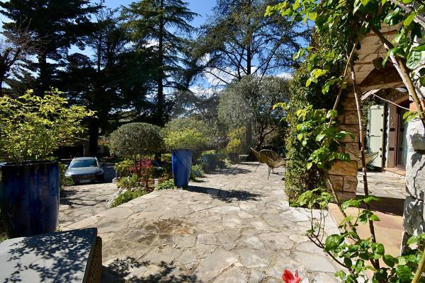 Maison 5 chambre(s) de luxe à vendre - Roquefort-les-Pins, Alpes-Maritimes - 06