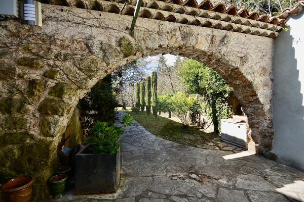 Maison 5 chambre(s) de luxe à vendre - Roquefort-les-Pins, Alpes-Maritimes - 06