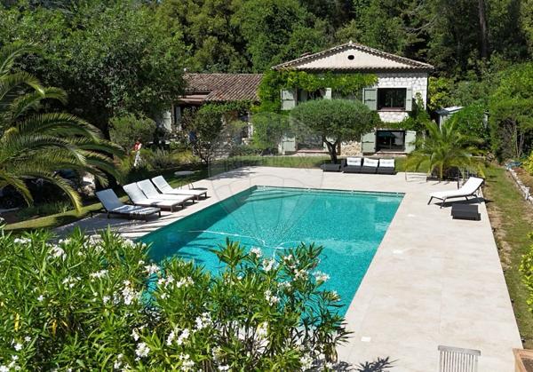 Maison 5 chambre(s) de luxe à vendre - Roquefort-les-Pins, Alpes-Maritimes - 06