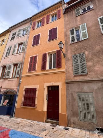 Draguignan (83300) À louer appartement type 3 pièces centre ville de Draguignan