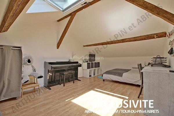 Vente Appartement 4 pièces 80 m2 à La Tour-du-Pin