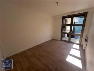 Appartement à louer 4 pièces 146.64m²