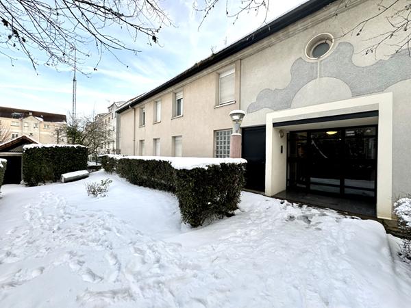 Appartement Evry Courcouronnes 2 pièce(s) 58 m2