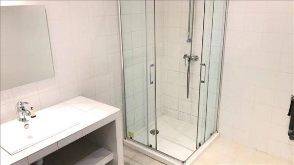 Location                                                      Maison de village
                        
                     3 pièces                      82 m2                     à Pourrières