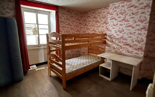 Maison à vendre    4 pièces •  Auberive