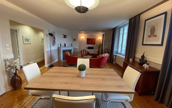 Appartement à louer    2 pièces • 99,43 m2 Lorient