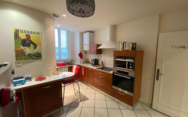 Appartement à louer    2 pièces • 99,43 m2 Lorient