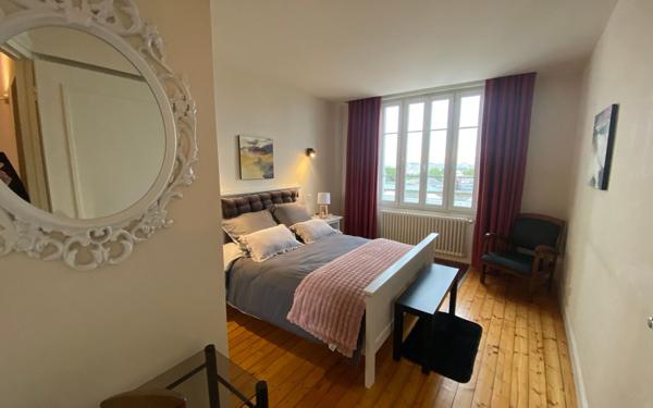 Appartement à louer    2 pièces • 99,43 m2 Lorient