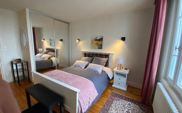 Appartement à louer    2 pièces • 99,43 m2 Lorient