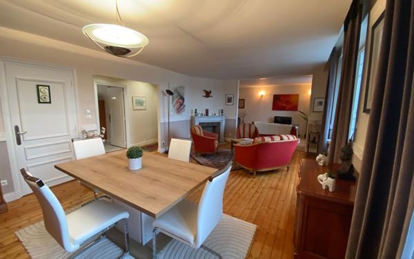 Appartement à louer    2 pièces • 99,43 m2 Lorient