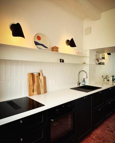 Maison superbement rénovée (280 000 € de travaux), avec jardin et piscine