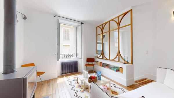 Maison superbement rénovée (280 000 € de travaux), avec jardin et piscine