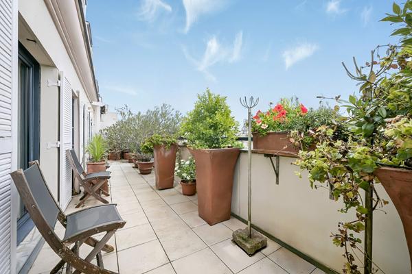Bois de Vincennes/Lac Daumesnil - 5ème étage avec ascenseur - Terrasse de 70m² - SAINT MANDE 94